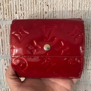 Vintage Louis Vuitton Elise Compact Wallet in Cherry Vernis 🍒